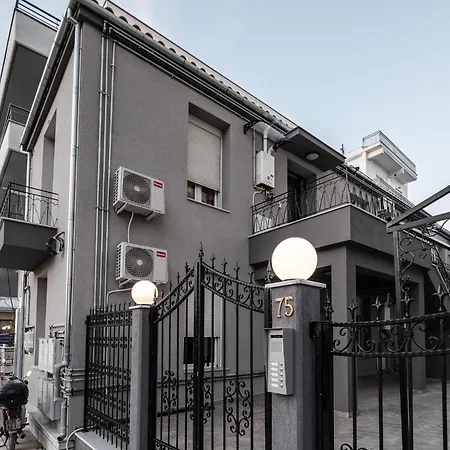 A75apartment Appartement *